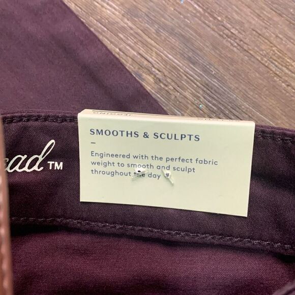 Burgundy skinny jeans 00 long.  Smooths & sculpts jegging - Picture 6 of 9